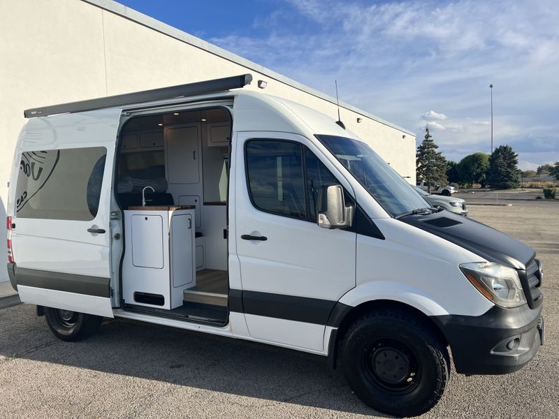 Picture 3/7 of a 2014 Mercedes Sprinter - 144” High Roof  - Diesel for sale in Olympia, Washington