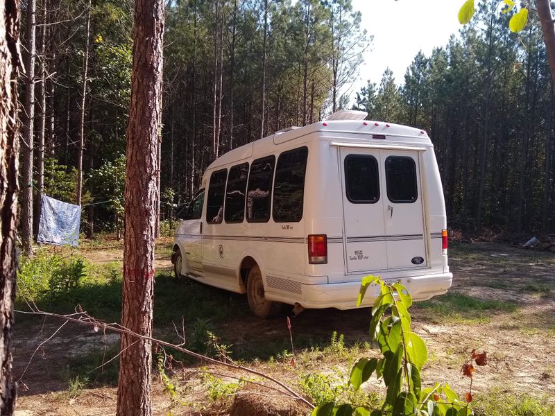 Picture 3/13 of a 2001 Chevy G3500 for sale in Hohenwald, Tennessee