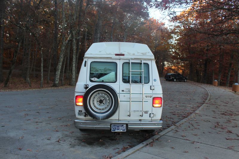 Picture 5/31 of a 1994 Chevy G-20 for sale in Chattanooga, Tennessee