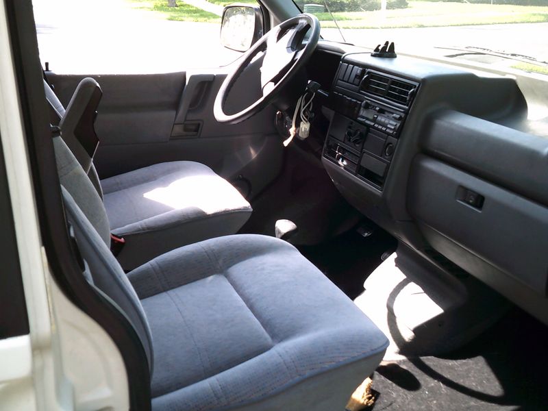 Picture 4/14 of a  1993 Volkswagen Eurovan Westfalia Weekender for sale in Melbourne, Florida