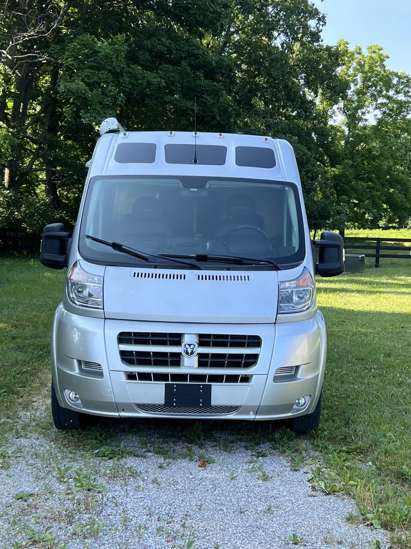 Picture 4/12 of a 2016 Dodge (RoadTrek) Zion SRT Class B RV Van for sale in Winchester, Kentucky