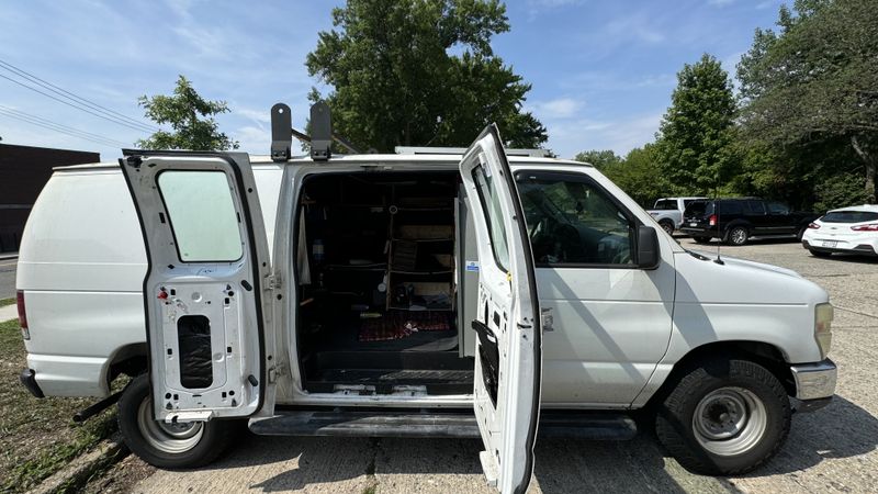 Picture 4/10 of a Converted 2008 Ford Econoline for sale in Brooklyn, New York