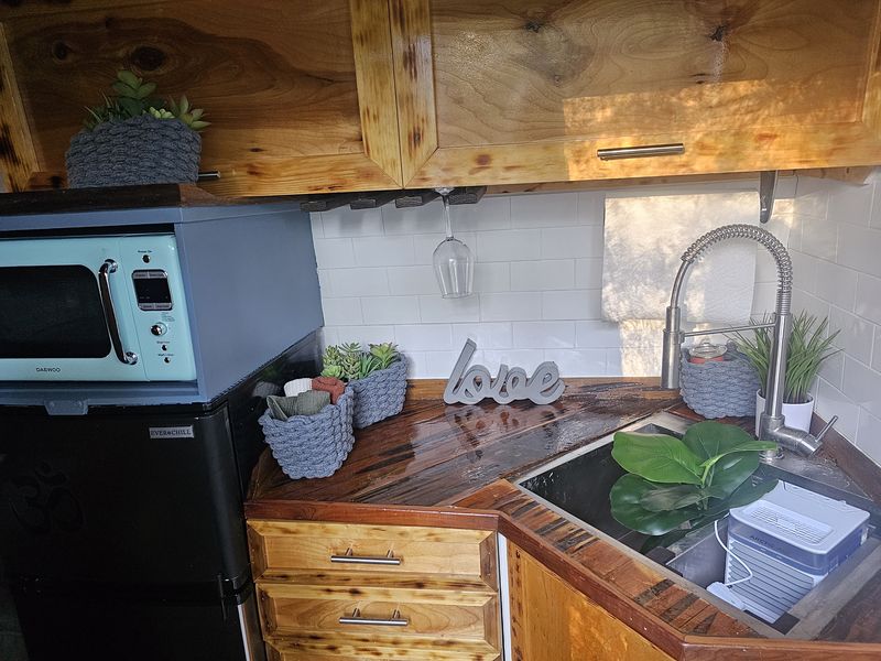Picture 2/11 of a 2019 Mercedes-Benz Sprinter 2500 Ext.  for sale! for sale in Panama City, Florida