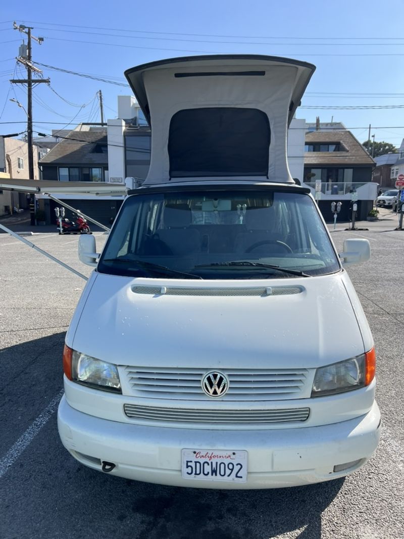 Picture 4/25 of a VW Eurovan MV Weekender 2003 (white/gray) for sale in Manhattan Beach, California
