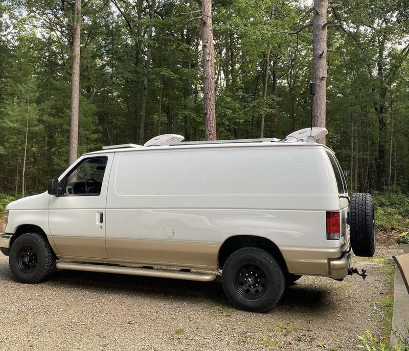 Picture 3/17 of a 2009 E250 Solo Camper van (76k miles) for sale in Surprise, Arizona