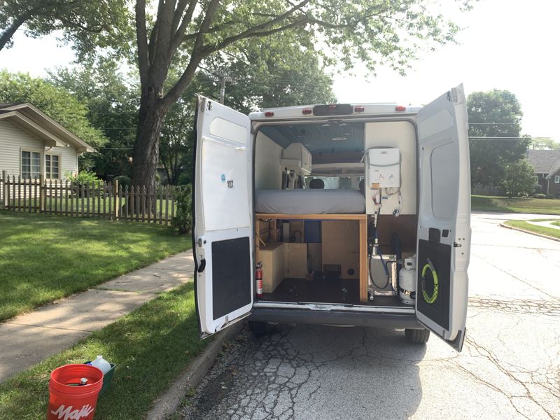Picture 5/20 of a 2018 Camper Van  for sale in Davenport, Iowa