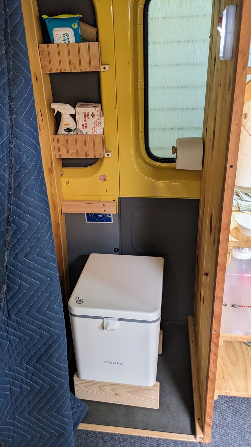 Picture 5/9 of a 2015 Mercedes Sprinter Camper for sale in Belfast, Maine