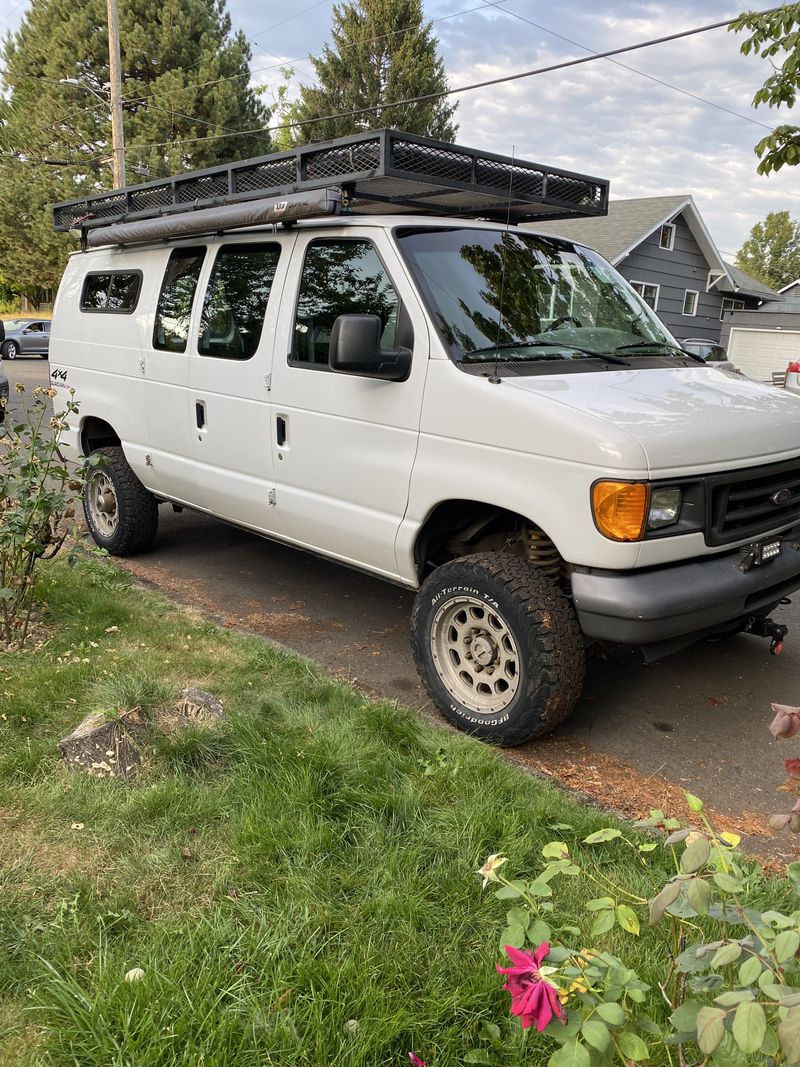Picture 5/13 of a 2006 ford econline 350 superduty 4x4 for sale in Portland, Oregon