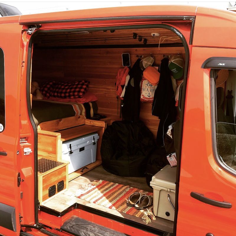 Picture 4/19 of a 2016 T250 Medium Roof LWB 148” for sale in Vineland, New Jersey