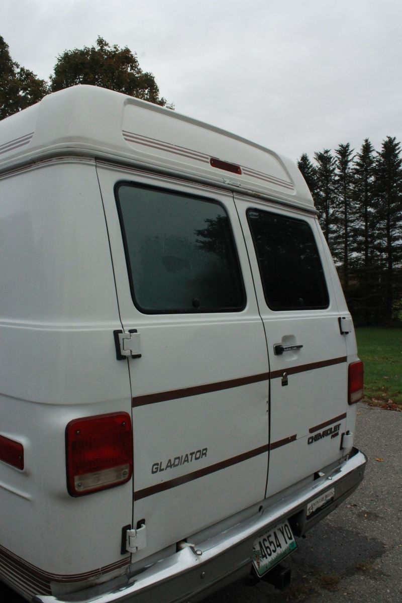Picture 2/20 of a 1995 Chevy Gladiator Van for sale in Newport, Maine