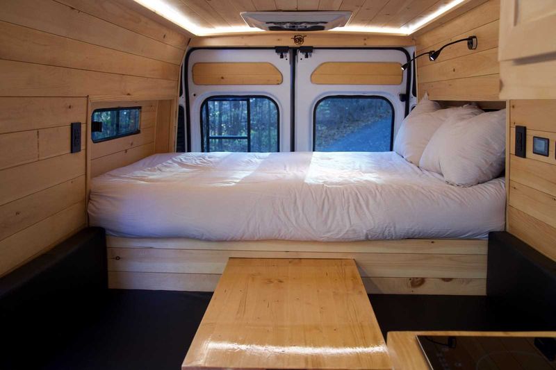 Picture 5/23 of a 2021 Bendi Vans RV Ram 2500 63k Miles for sale in Rochester, New York