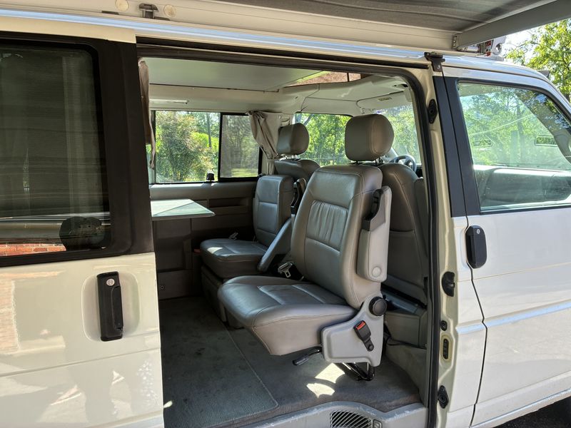 Picture 2/3 of a 2001 VW Eurovan Weekender for sale in Old Hickory, Tennessee