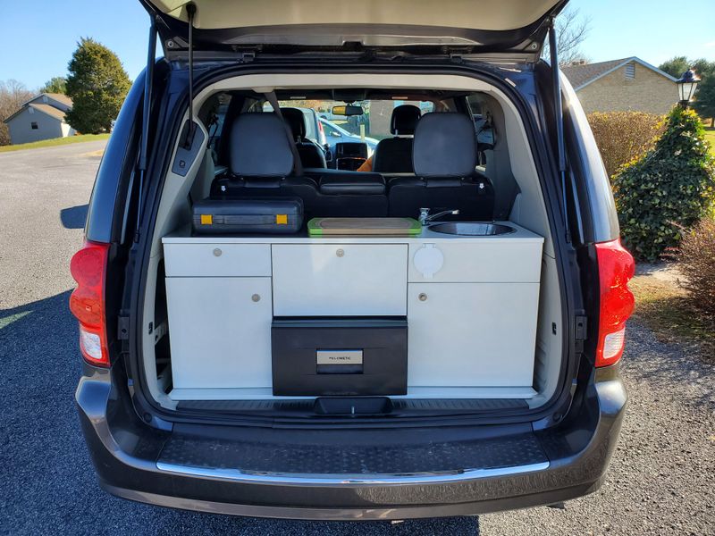 Picture 4/11 of a 2018 Dodge Caravan Campervan for sale in Richmond, Virginia
