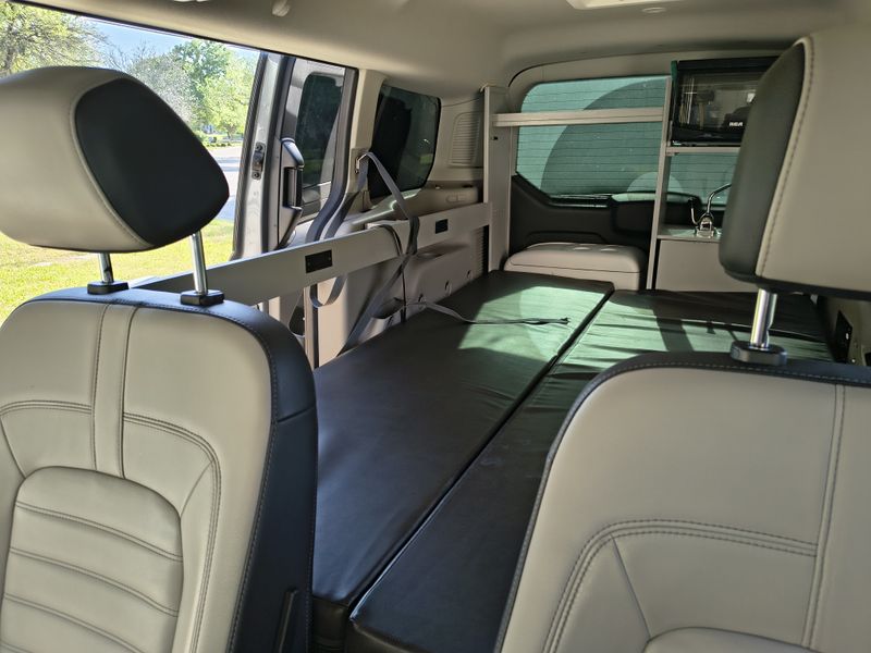 Picture 5/17 of a 2022 Ford Transit Connect for sale in Georgetown, Texas