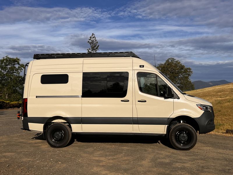 Picture 2/19 of a 2024 AWD Sprinter 144 for sale in Hood River, Oregon
