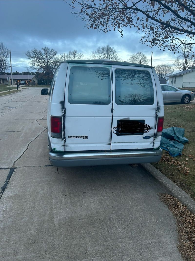 Picture 1/11 of a 1997 Ford $1250 for sale in Dubuque, Iowa