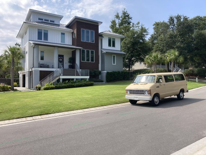 Picture 1/10 of a 1985 Dodge Ram Van B350 for sale in Chatham, New Jersey