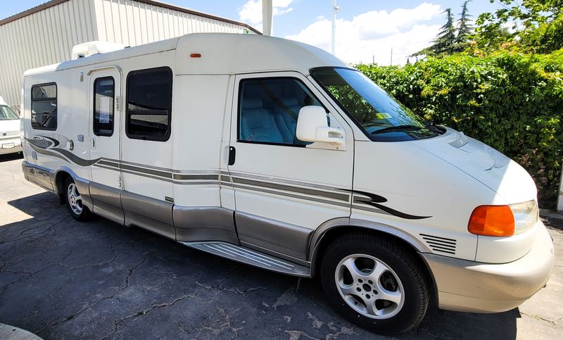 Picture 4/28 of a 2002 VW Winnebago Rialta QD for sale in Yucaipa, California