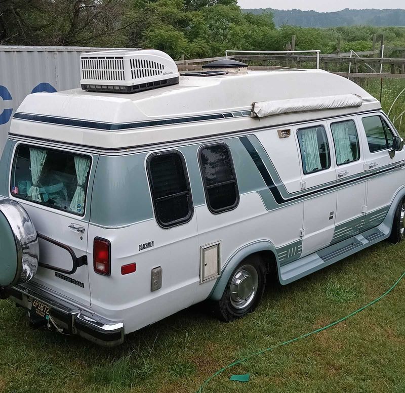Picture 2/12 of a 1993 Dodge Coachman Saratoga  for sale in Tekonsha, Michigan