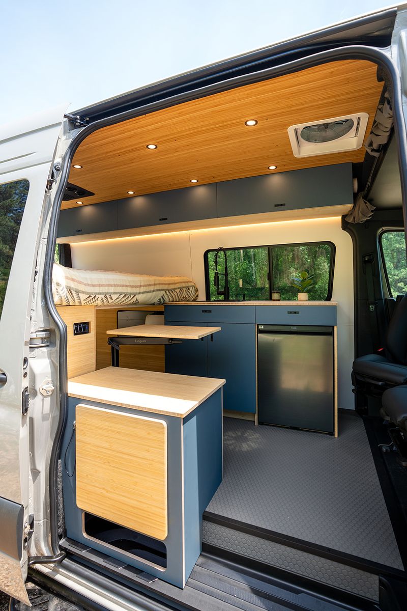 Picture 3/15 of a 2025 Geotrek Flatiron Sprinter 144 AWD for sale in Boulder, Colorado