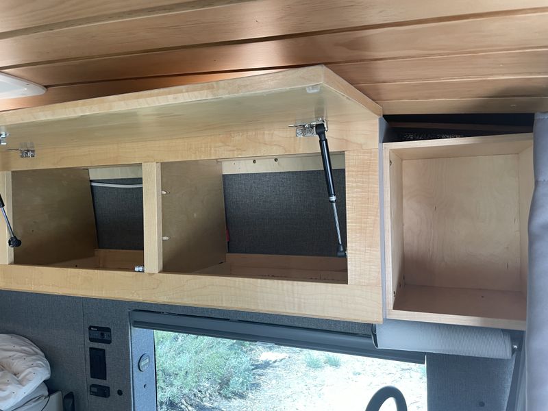 Picture 5/16 of a 2022 ford transit  for sale in Mammoth Lakes, California