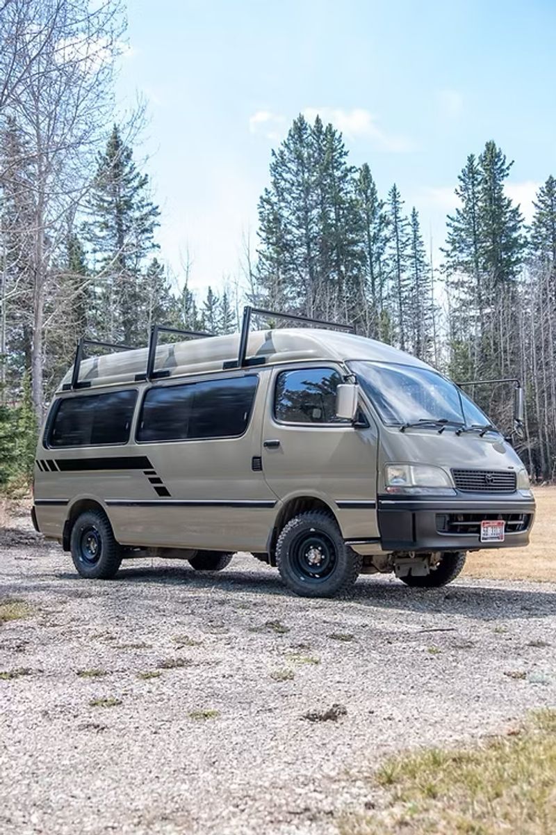 Picture 2/14 of a 1997 Toyota Hiace Camper Conversion by Samurai Campers Japan for sale in Kalispell, Montana