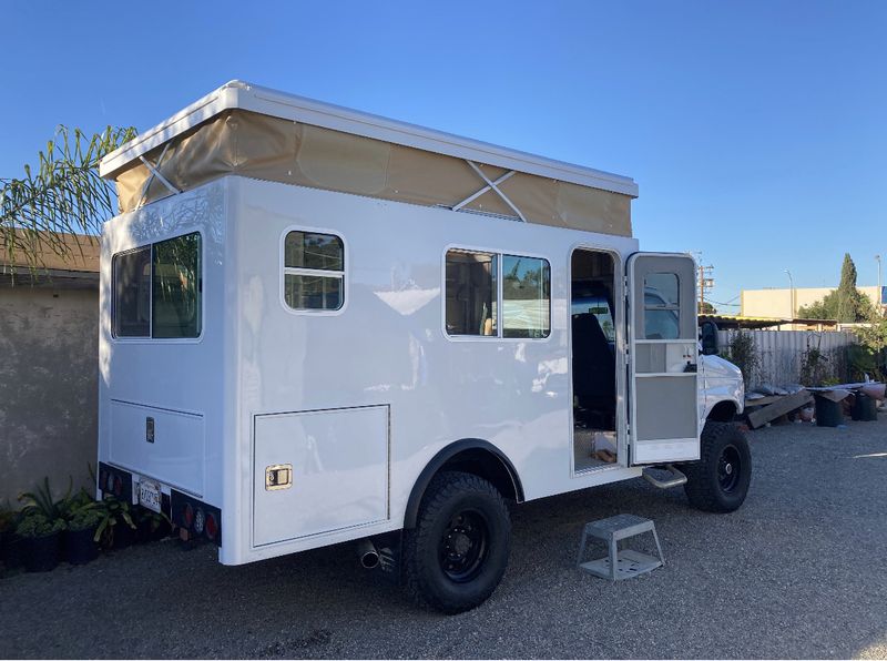 Picture 2/4 of a 1995 4 x 4 Ford E350  Ambulance Conversion for Sale  for sale in Phoenix, Arizona