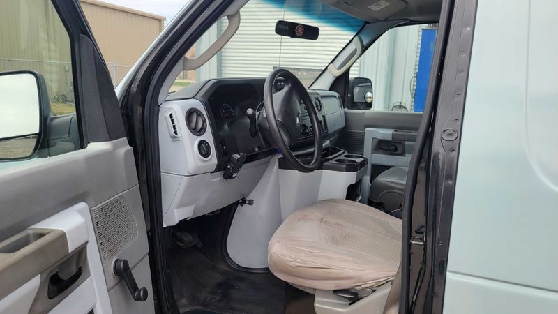 Picture 2/24 of a 2012 ford e250 super duty  for sale in Sulphur, Louisiana