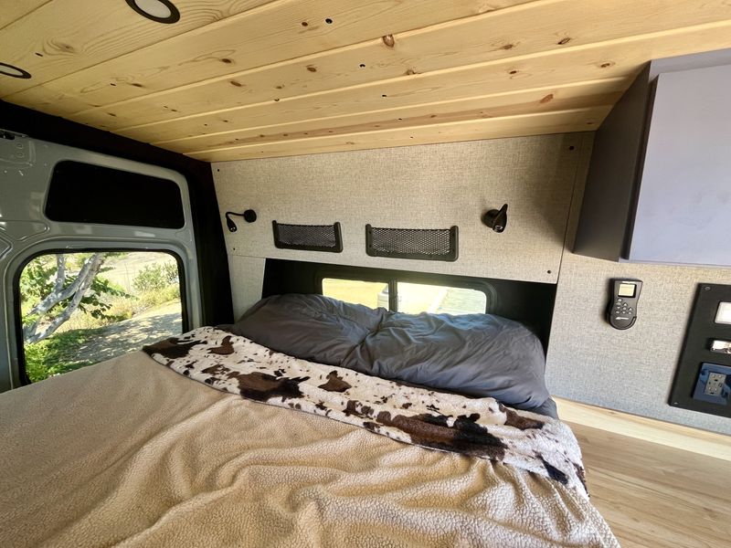 Picture 4/25 of a New Sprinter 2025 by The Camper Haus for sale in Orange, California