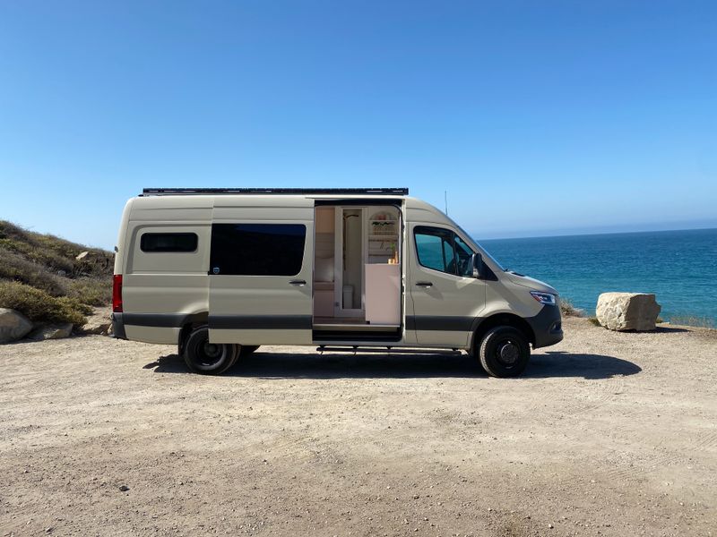 Picture 5/45 of a 2019 Sprinter 170" 4X4 3500 Dually for sale in Ventura, California