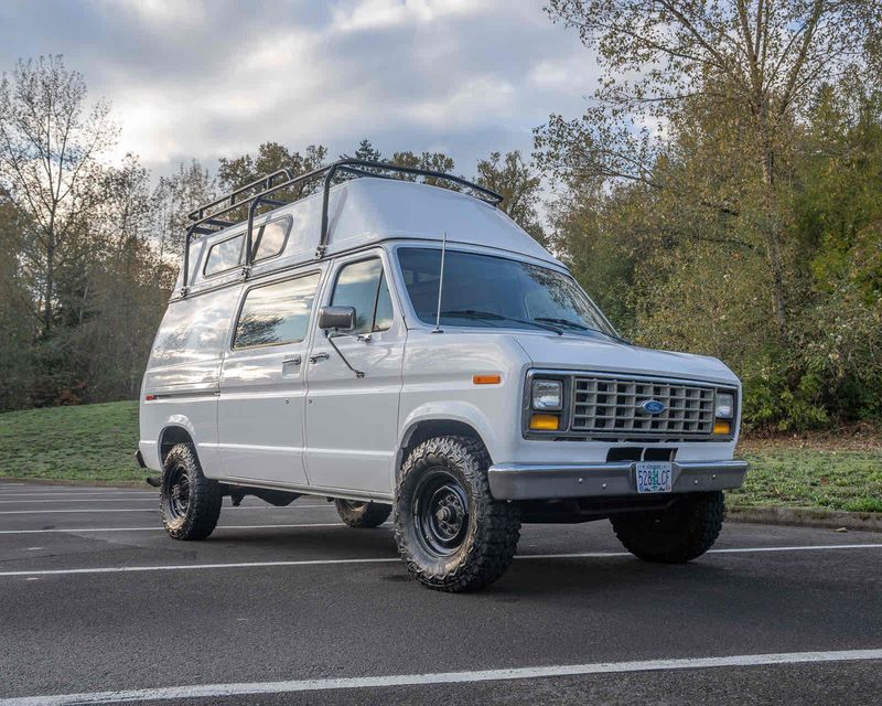 Picture 1/15 of a 1989 Ford E350 High Top Diesel Van  for sale in Dundee, Oregon