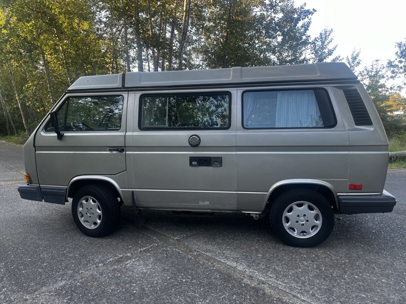 Picture 3/20 of a 1990 Volkswagon Vanagon Westfalia for sale in Seattle, Washington