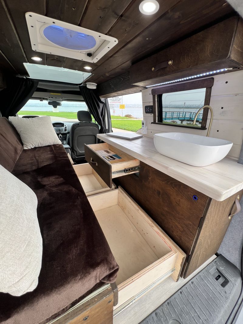 Picture 3/8 of a 2017 Transit connect XLT for sale in San Diego, California