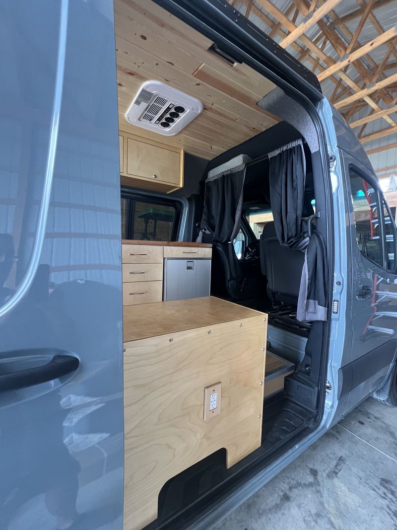 Picture 5/36 of a 2021 RWD Sprinter 2500 Off Grid High End for sale in Lawrence, Kansas