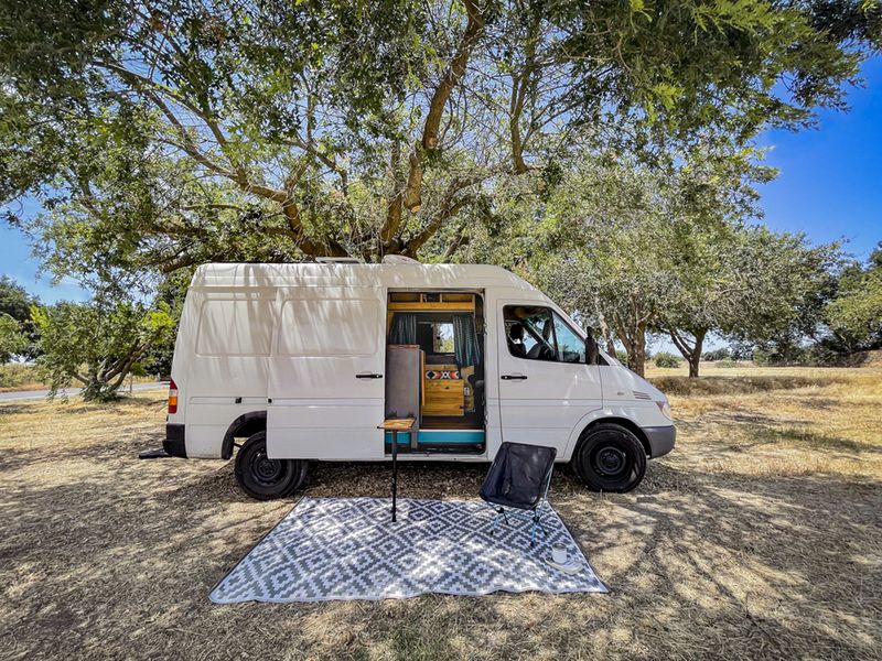 Picture 1/21 of a 2004 Mercedes Sprinter Van for sale in Sacramento, California