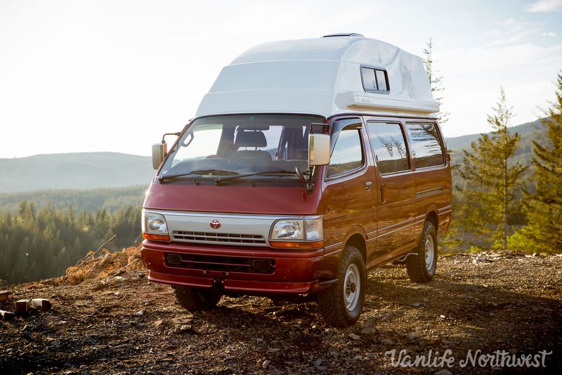 Picture 1/44 of a 1994 Toyata Hiace 4wd Super GL  for sale in Doylestown, Pennsylvania
