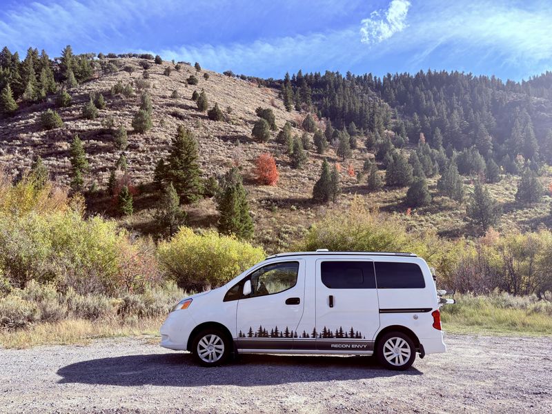 Picture 3/13 of a 2020 Recon Envy Canper for sale in Providence, Utah