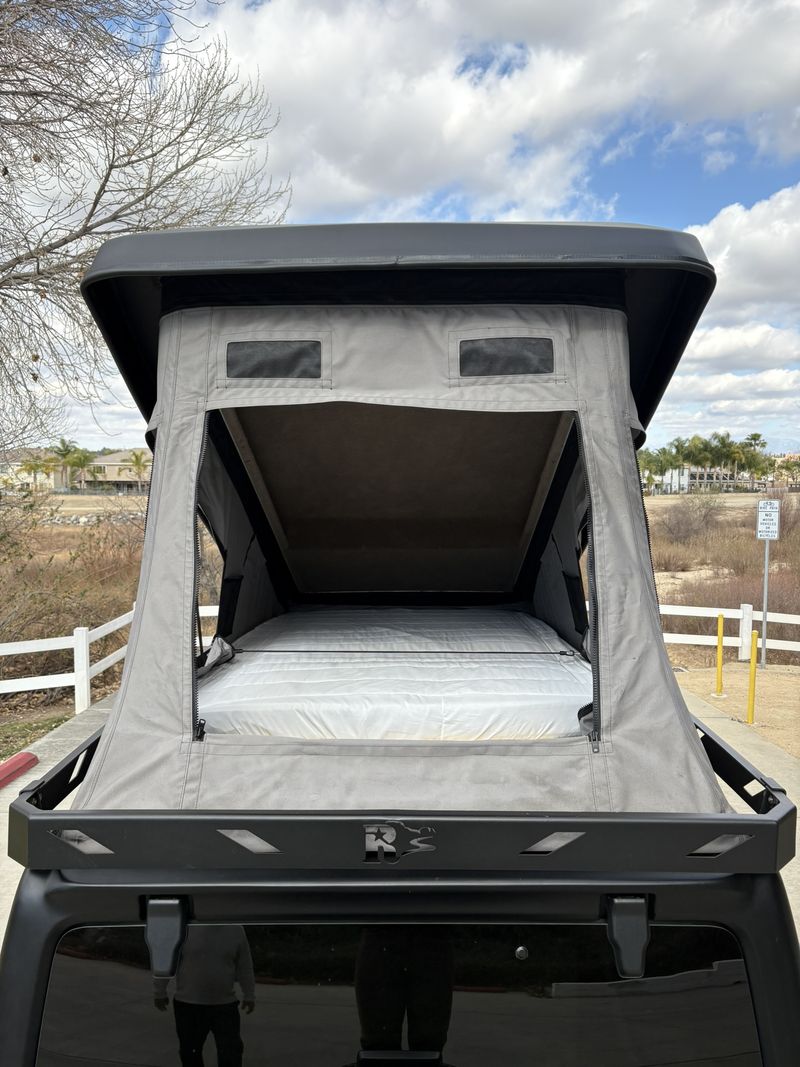Picture 5/21 of a 2024 Jeep Rubicon Camper for sale in Temecula, California