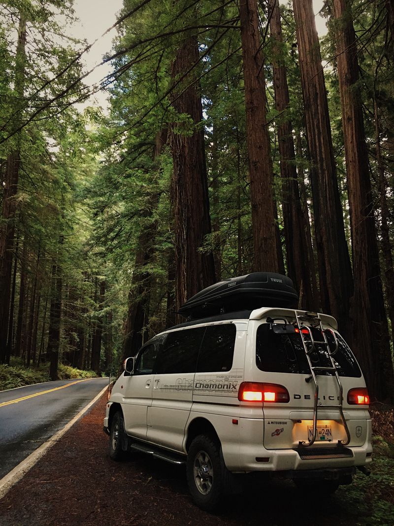 Picture 2/8 of a 2001 Mitsubishi Delica for sale in Vancouver, Washington