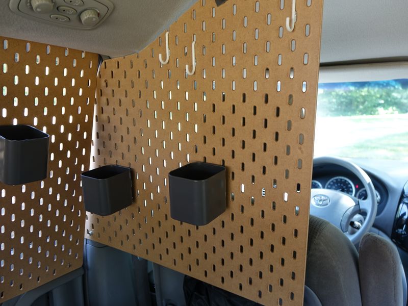Picture 4/17 of a 2005 Toyota Sienna, Complete Setup for sale in Seattle, Washington