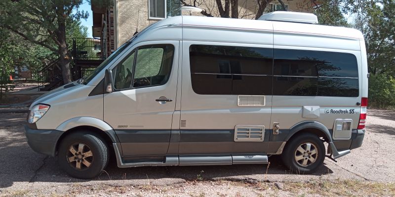 Picture 1/8 of a 2008 Roadtrek SS Agile for sale in Colorado Springs, Colorado