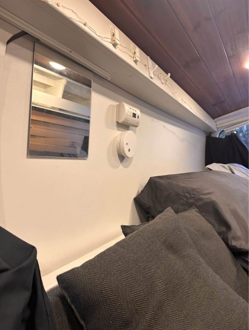 Picture 5/10 of a 1999 Chevy Express 3500 Off-Grid Camper Van for sale in Orlando, Florida