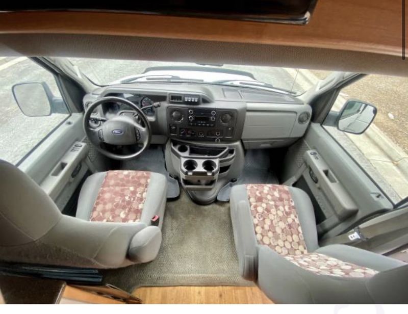 Picture 5/24 of a 2009 Ford E250 for sale in Stockton, California