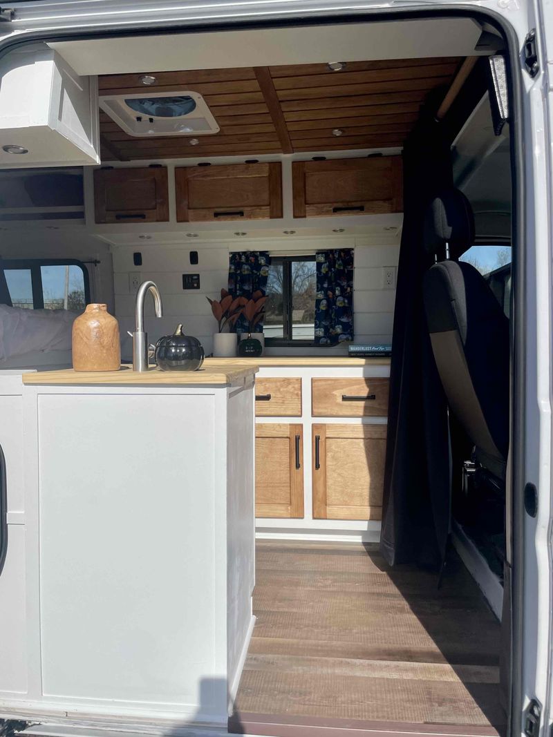 Picture 4/15 of a 2019 Ram Promaster 1500, low miles!  for sale in Columbus, Ohio