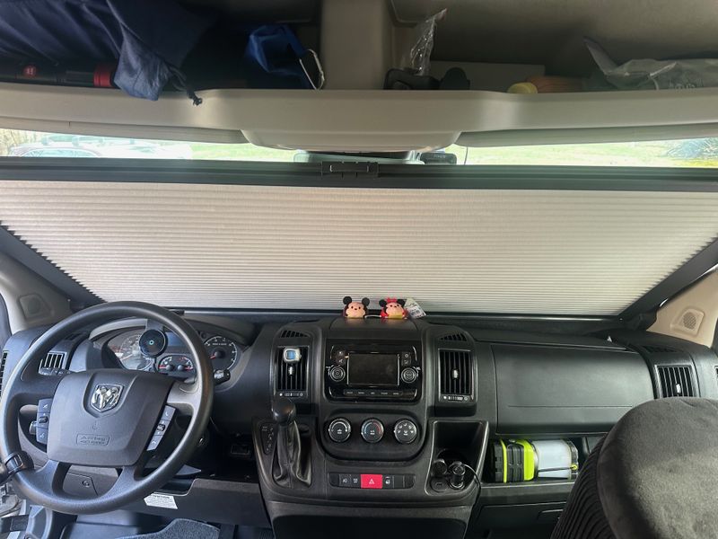 Picture 3/14 of a 2022 Coachmen Nova 20C Li3 for sale in Fairfax Station, Virginia