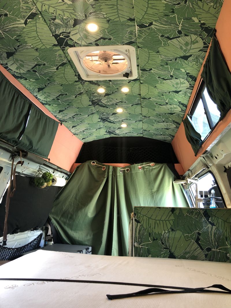 Picture 2/18 of a 1997 Club Wagon Campervan for sale in Brookings, South Dakota