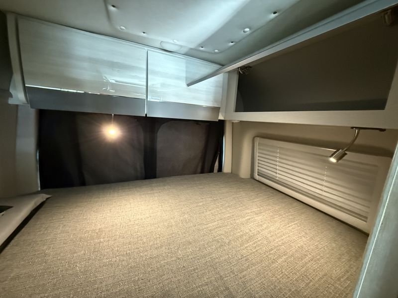 Picture 3/29 of a 2022 Mercedes Benz Sprinter 4x4 Thor Tranquility 3.0 Diesel for sale in Bellingham, Washington