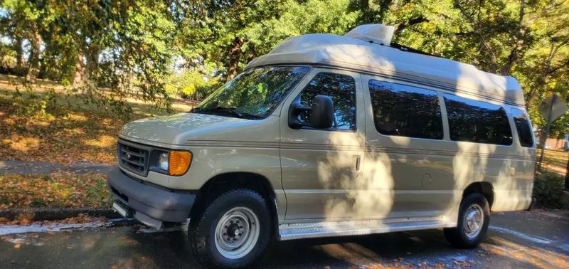 Picture 2/9 of a 2005 Ford E350 Camper Van for sale in Norfolk, Virginia