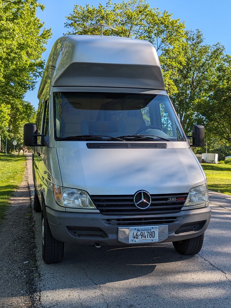 Picture 2/18 of a 2005 Sprinter Westfalia Airstream  for sale in Raymore, Missouri