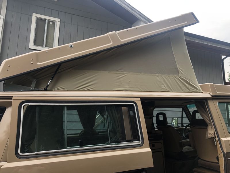 Picture 6/19 of a 1984 VW Westfalia  for sale in Seattle, Washington
